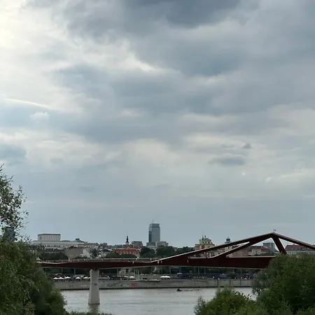 Apartament By The River In